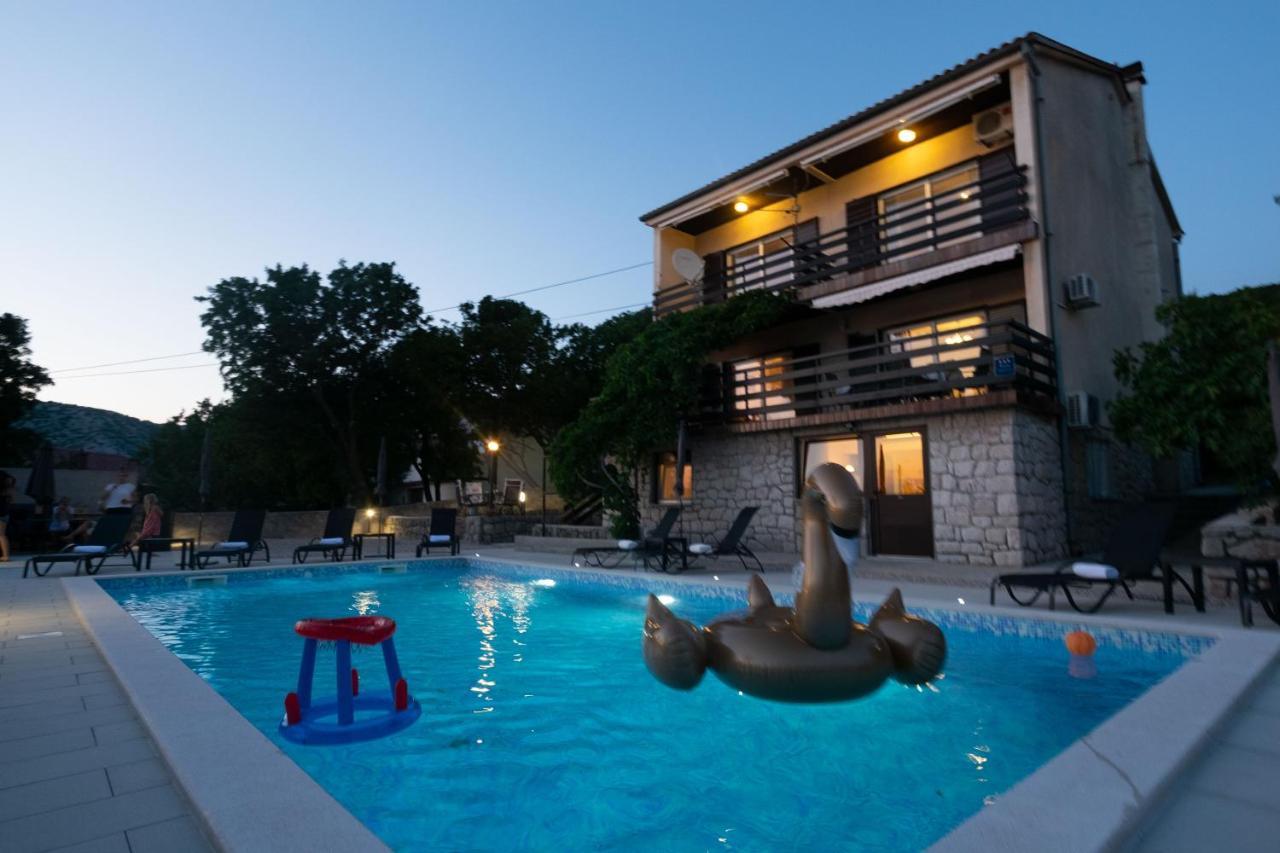 Apartments Mila Кленовица Экстерьер фото